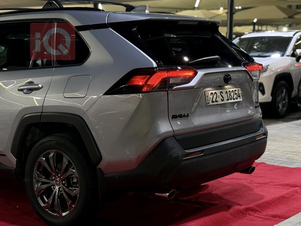 تويوتا راف 4